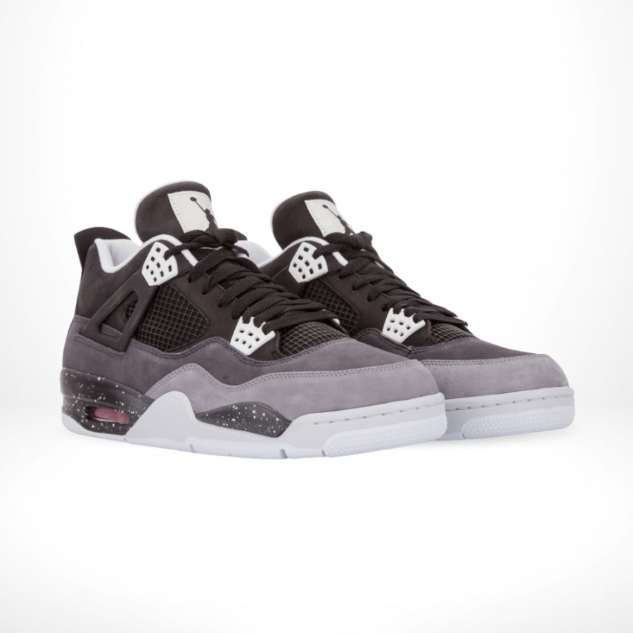 Angle view of Air Jordan 4