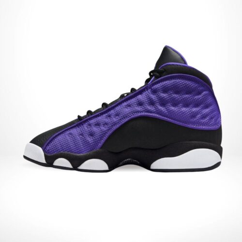 Real lifestyle image of Air Jordan 13