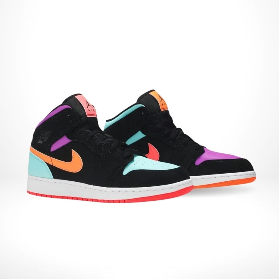 Angle view of Air Jordan 1