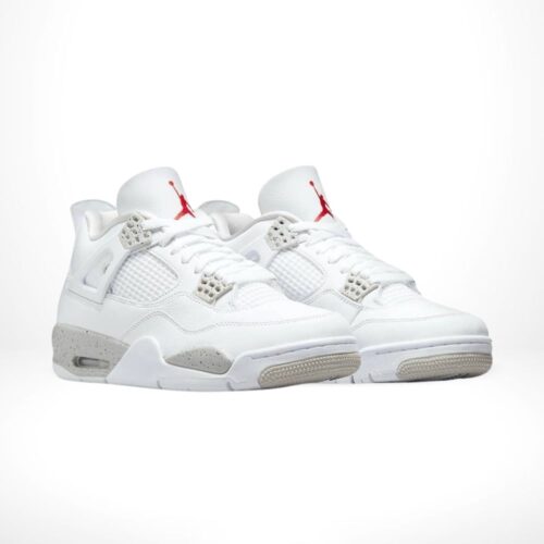 Angle view of Air Jordan 4