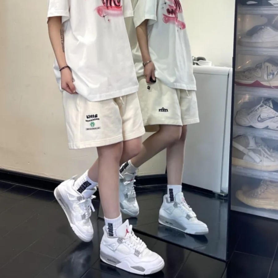 Real lifestyle image of Air Jordan 4