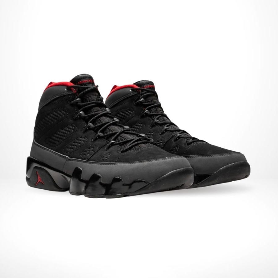Angle view of Air Jordan 9
