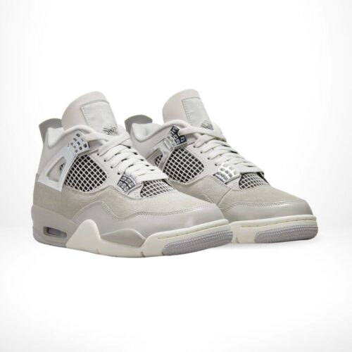 Angle view of Air Jordan 4