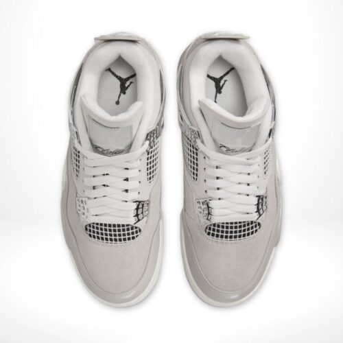Real lifestyle image of Air Jordan 4
