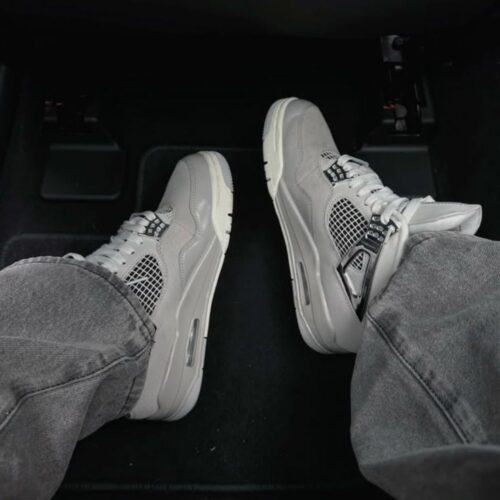 Real lifestyle image of Air Jordan 4