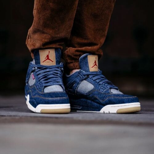 Real lifestyle image of Air Jordan 4