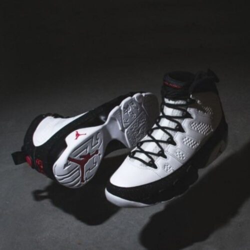 Real lifestyle image of Air Jordan 9