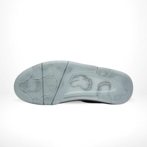 Bottom sole of Air Jordan 4