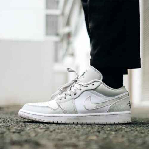 Real lifestyle image of Air Jordan 1