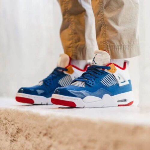 Real lifestyle image of Air Jordan 4