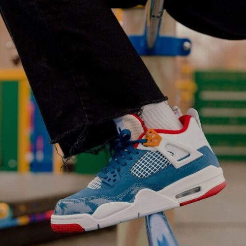 Real lifestyle image of Air Jordan 4