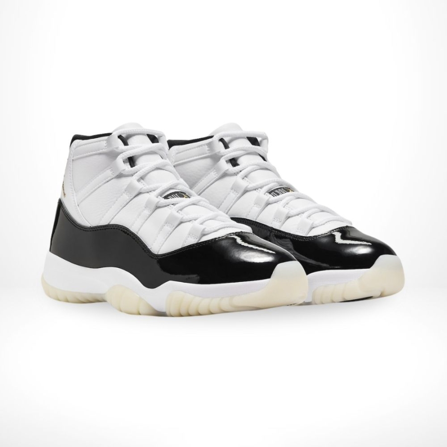 Angle view of Air Jordan 11