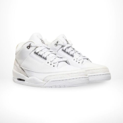 Angle view of Air Jordan 3