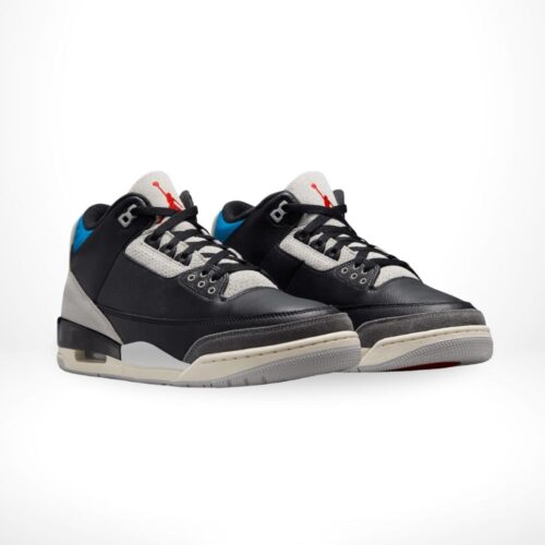 Angle view of Air Jordan 3