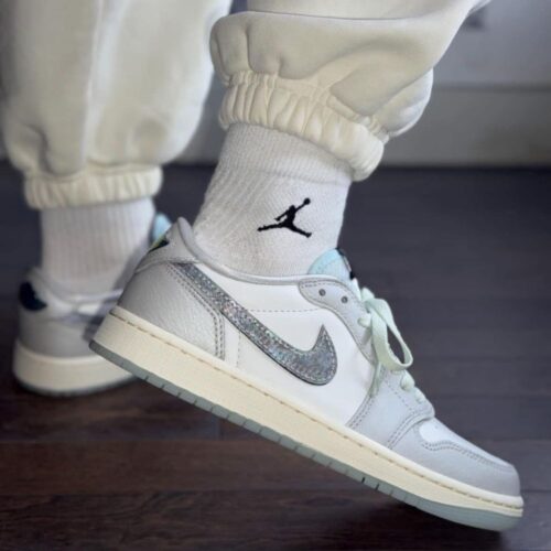 Real lifestyle image of Air Jordan 1