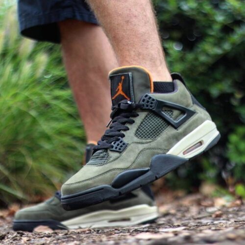 Real lifestyle image of Air Jordan 4