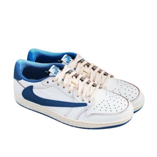 Angle view of Air Jordan 1