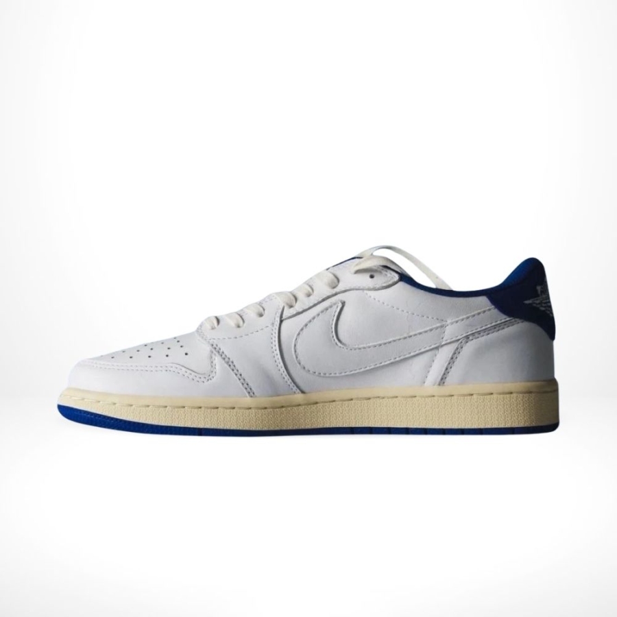 Side profile of Air Jordan 1