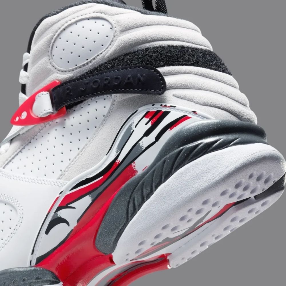 Air Jordan 8 Retro Bugs Bunny 2025