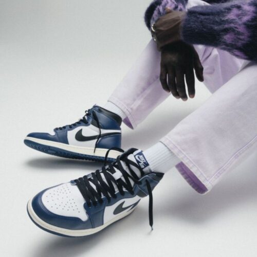 Real lifestyle image of Air Jordan 1