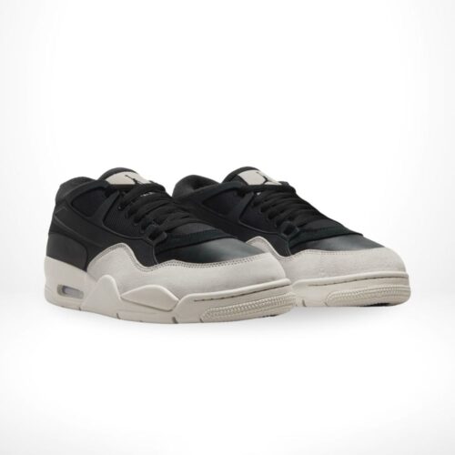 Angle view of Air Jordan 4