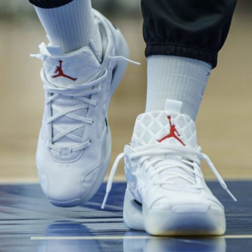 Real lifestyle image of Air Jordan 39