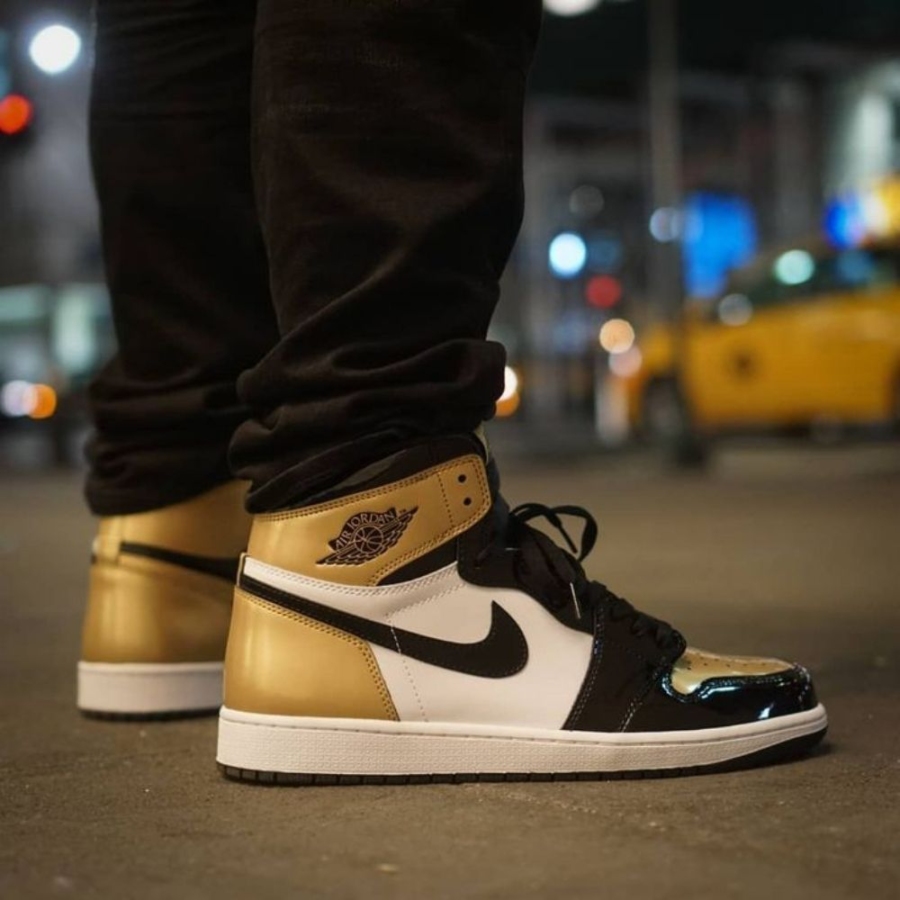 Real lifestyle image of Air Jordan 1