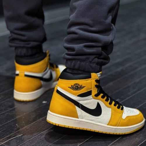 Real lifestyle image of Air Jordan 1