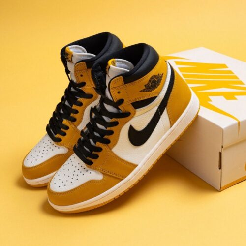 Real lifestyle image of Air Jordan 1