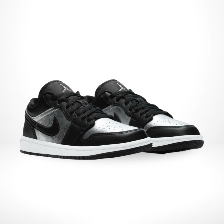 Angle view of Air Jordan 1