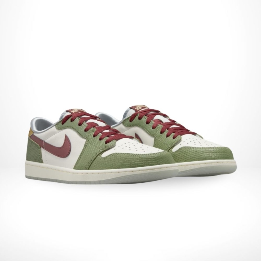 Angle view of Air Jordan 1