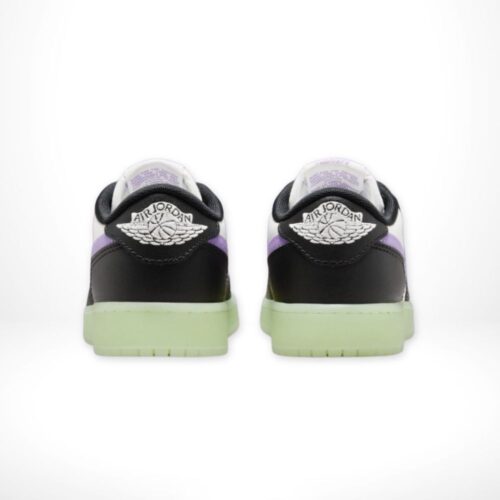 Rear view of Air Jordan 1