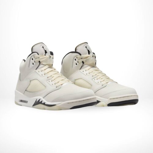 Angle view of Air Jordan 5