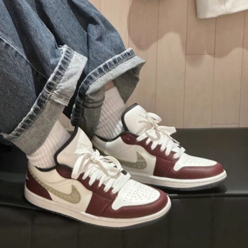 Real lifestyle image of Air Jordan 1