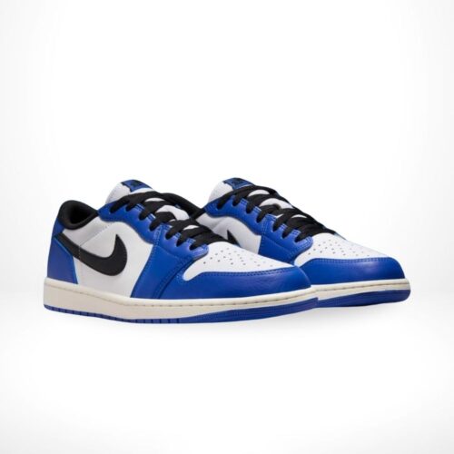 Angle view of Air Jordan 1