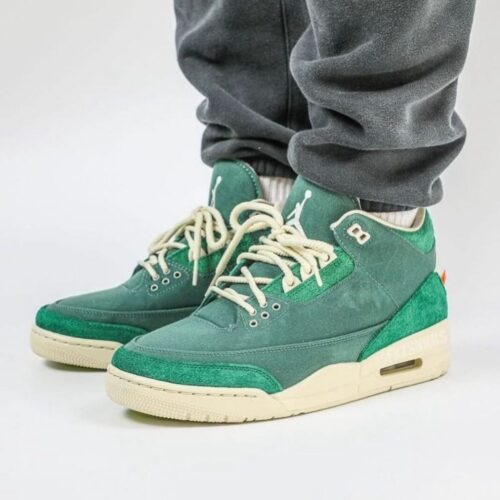 Real lifestyle image of Air Jordan 3
