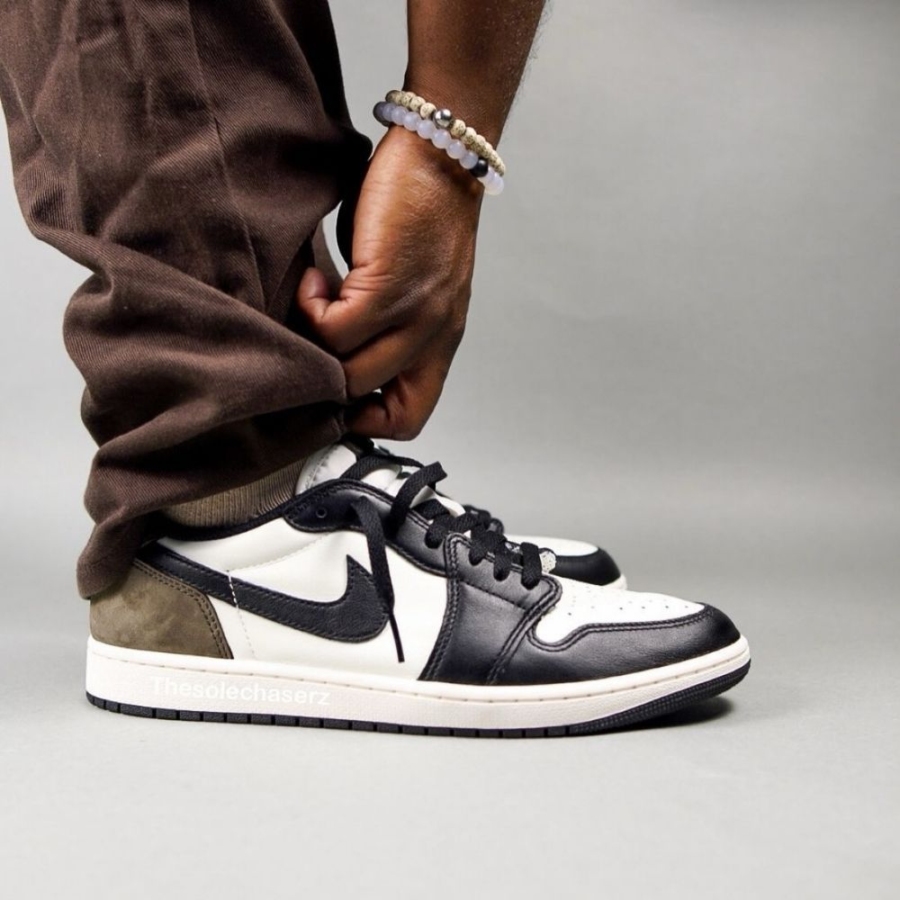Real lifestyle image of Air Jordan 1