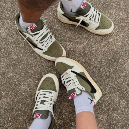 Real lifestyle image of Air Jordan 1