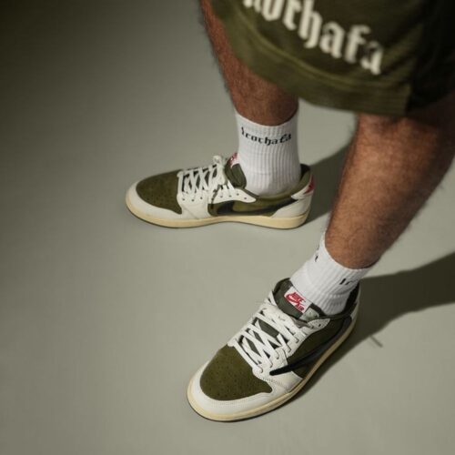 Real lifestyle image of Air Jordan 1