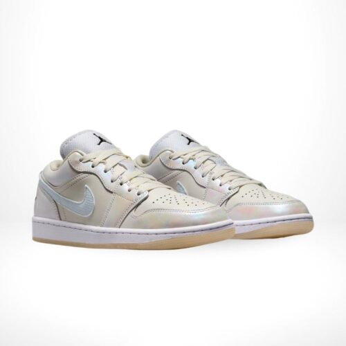 Angle view of Air Jordan 1