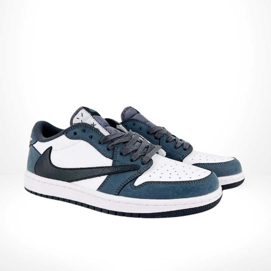 Angle view of Air Jordan 1