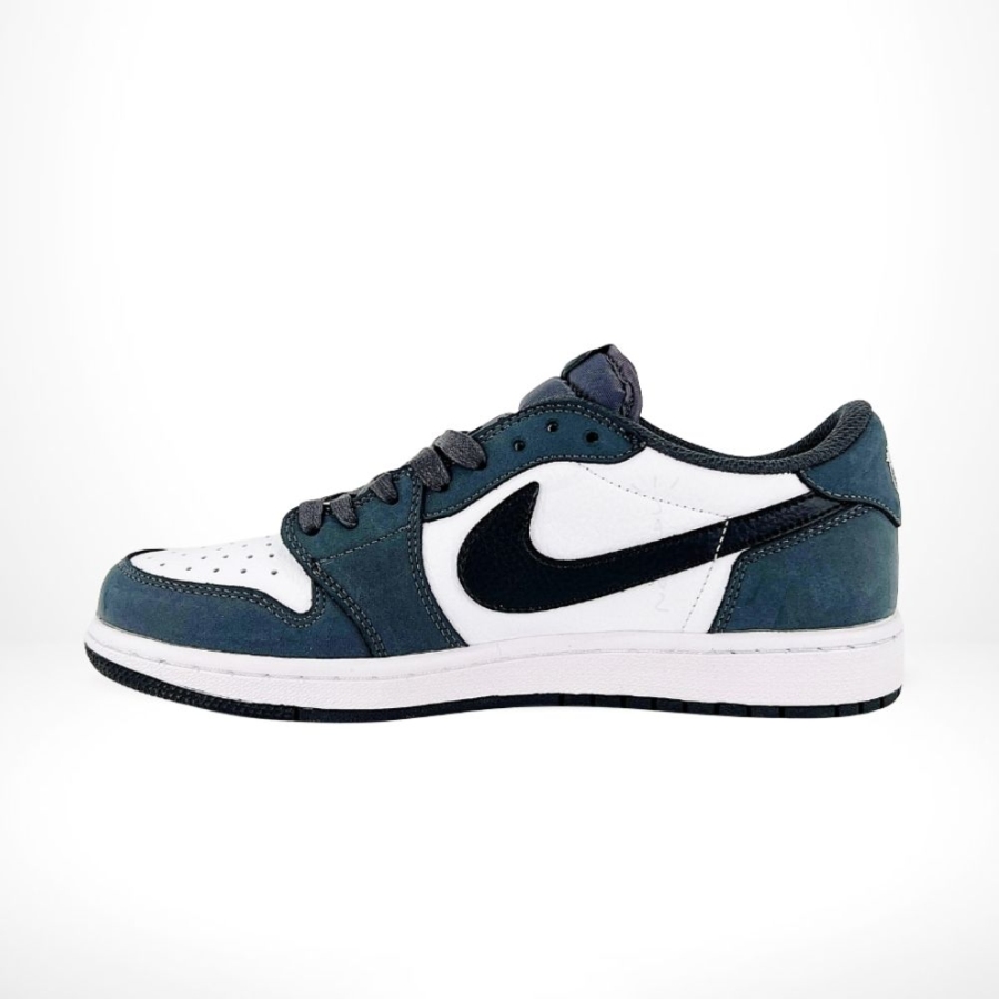 Side profile of Air Jordan 1