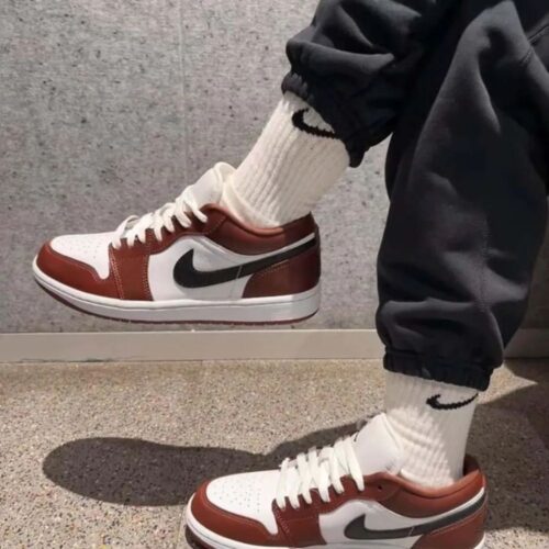 Real lifestyle image of Air Jordan 1