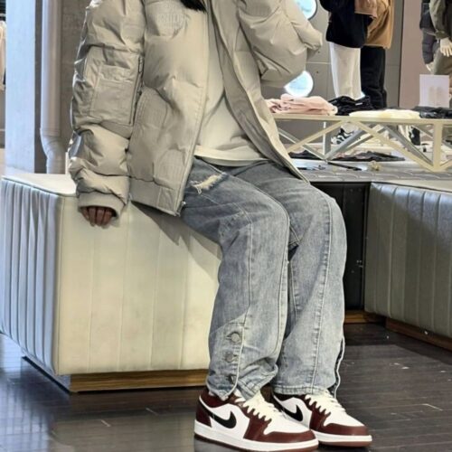 Real lifestyle image of Air Jordan 1