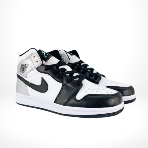 Angle view of Air Jordan 1