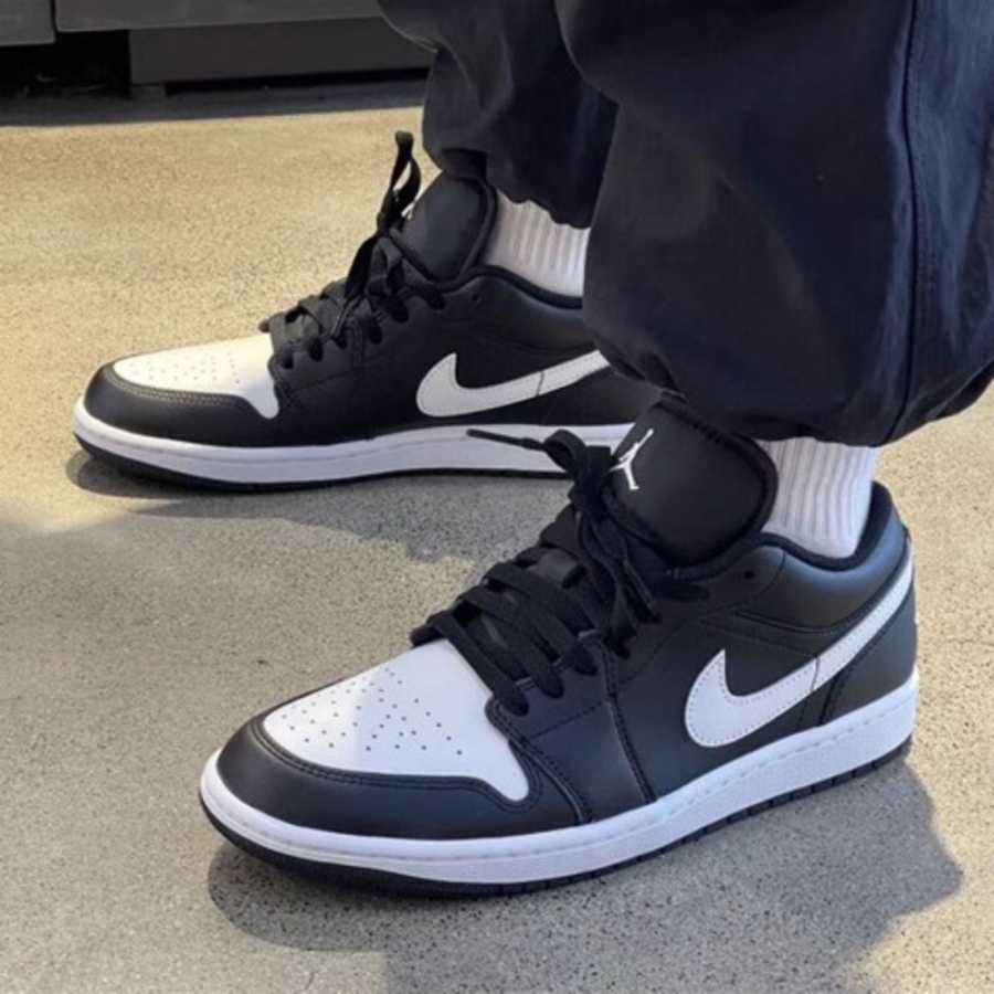 Real lifestyle image of Air Jordan 1