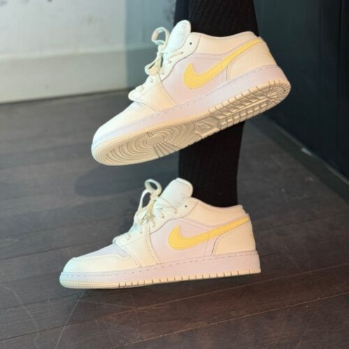 Real lifestyle image of Air Jordan 1