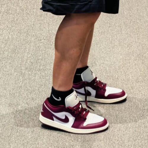 Real lifestyle image of Air Jordan 1