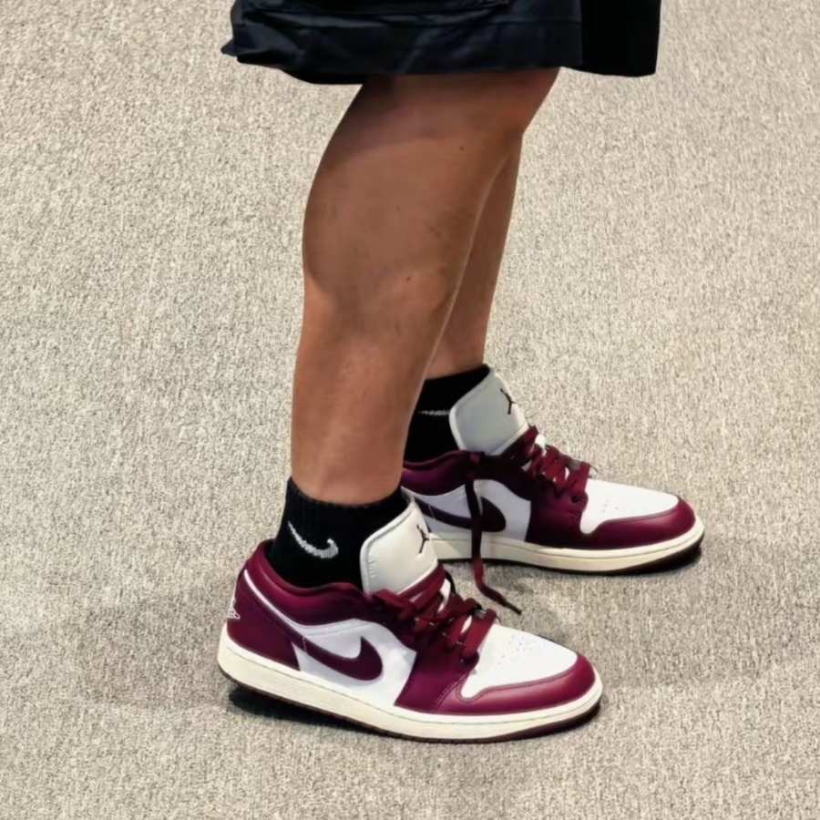 Real lifestyle image of Air Jordan 1