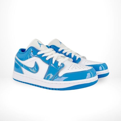 Angle view of Air Jordan 1